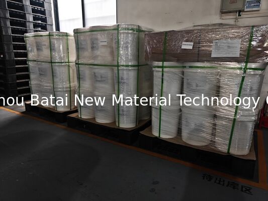 Двухфункциональный силиконовый эластомерный гель: позволяет использовать как высокоматовые, так и бархатные мягкие губные покрытия.